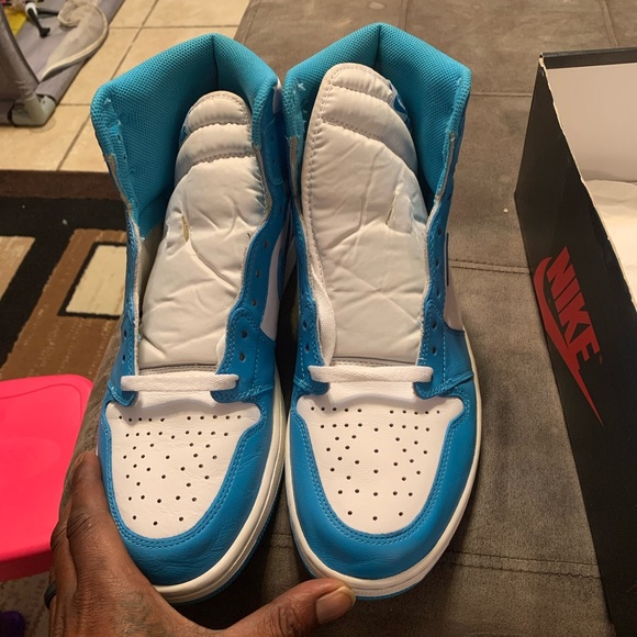 Size 12 lightly used Air Jordan 1 Unc 2015 - Picture 6 of 8